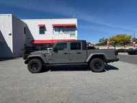 Conquer any adventure or tackle your daily tasks with this rugged and capable 2021 Jeep Gladiator Sp... (image 3)