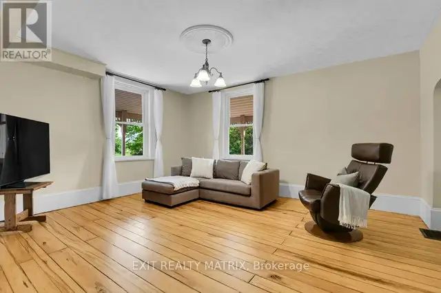 7735 SNAKE ISLAND ROAD Ottawa, Ontario in Houses for Sale in Ottawa - Image 7