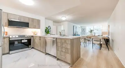 Price: $840,000 / $3,187/mo This Beautifully Renovated Condo in the Center of Downtown is Steps Away...