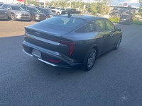 Price includes $1,000 finance credit. Price does not include fees or taxes. Experience the modern el... (image 5)