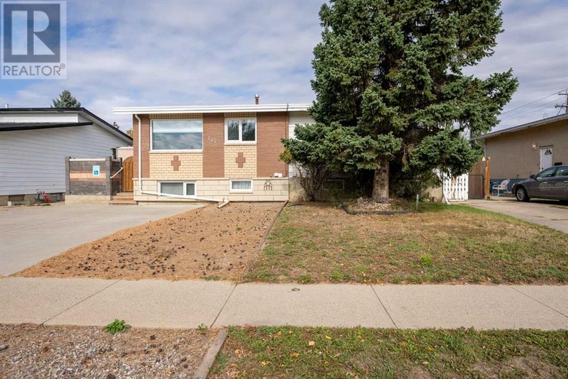 139 Park Meadows Boulevard N Lethbridge, Alberta Houses for Sale