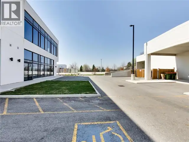 5045 MAINWAY Boulevard Burlington, Ontario in Commercial & Office Space for Rent in Oakville / Halton Region - Image 14