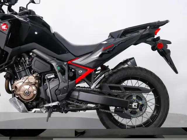 2025 Honda AFRICA TWIN CRF1100S in Street, Cruisers & Choppers in Kelowna - Image 13