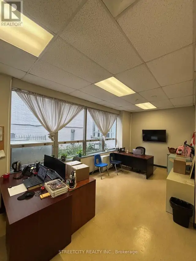 361 RICHMOND STREET London East (East K), Ontario in Commercial & Office Space for Rent in London - Image 5