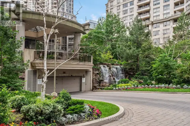 1113 - 3880 DUKE OF YORK BOULEVARD Mississauga (City Centre), On in Condos for Sale in Mississauga / Peel Region - Image 2