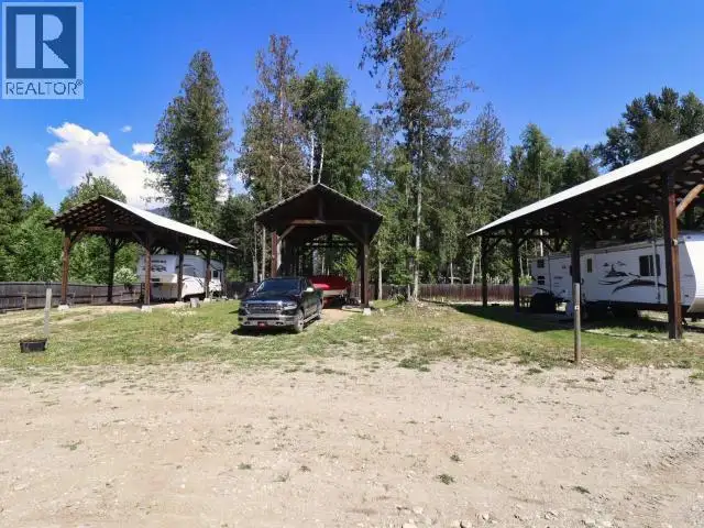 1701 Ireland Road Unit# 9 Seymour Arm, British Columbia in Land for Sale in Kamloops - Image 4