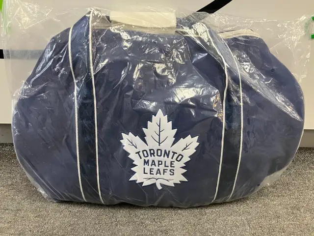 Toronto Maple Leafs Hockey Club Canvas Bag - BRAND NEW in Other in Oakville / Halton Region - Image 3