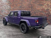 This Jeep Gladiator boasts a Regular Unleaded V-6 3.6 L/220 engine powering this Automatic transmiss... (image 2)