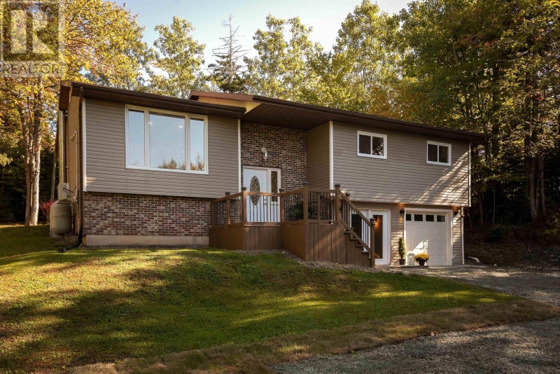 143 Lakeland Street Beaver Bank, Nova Scotia Houses for Sale