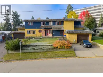 Paging all investors! This property is just what the doctor ordered! At a whopping 6,800 sq. ft., th...