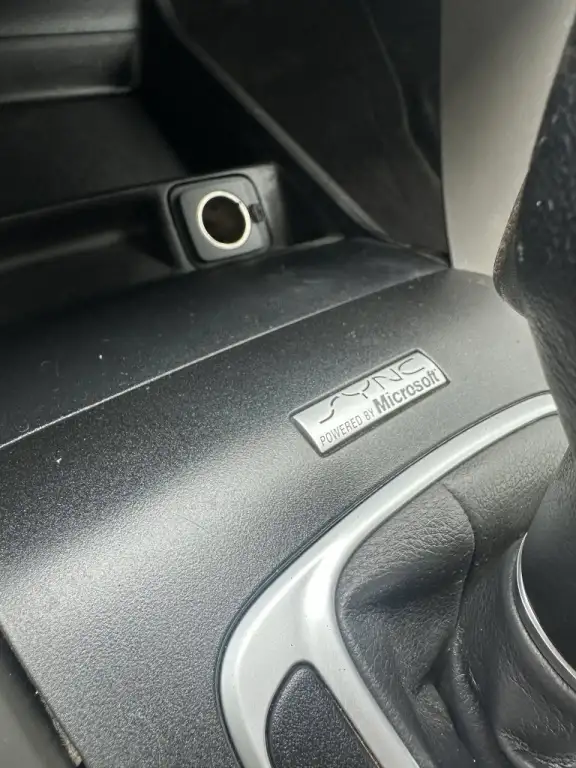 2013 Ford Fusion AWD / CUIR / TOIT OUVRANT / BANC CHAUFFANT / FI in Cars & Trucks in Longueuil / South Shore - Image 16