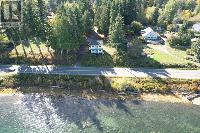 7403 Island Hwy S Fanny Bay, British Columbia in Houses for Sale in Comox / Courtenay / Cumberland - Image 3