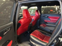 **SPRING SPECIAL!** FEATURING : AWD, SUNROOF, 7 PASSENGER SEATING, MULTI DRIVE AND TERRAIN MODES, WI... (image 7)
