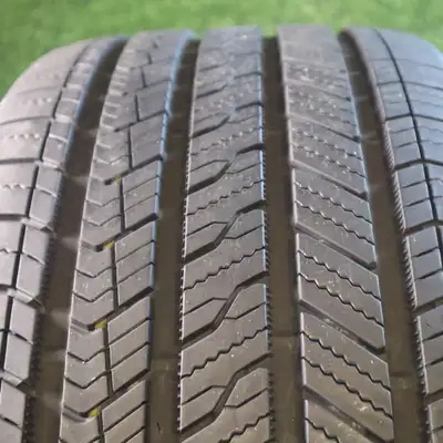 IF YOU SEE THE AD TIRES STILL FOR SALE 4 New take off 265/50/20 BRIDGESTONE ecopia all season tires...