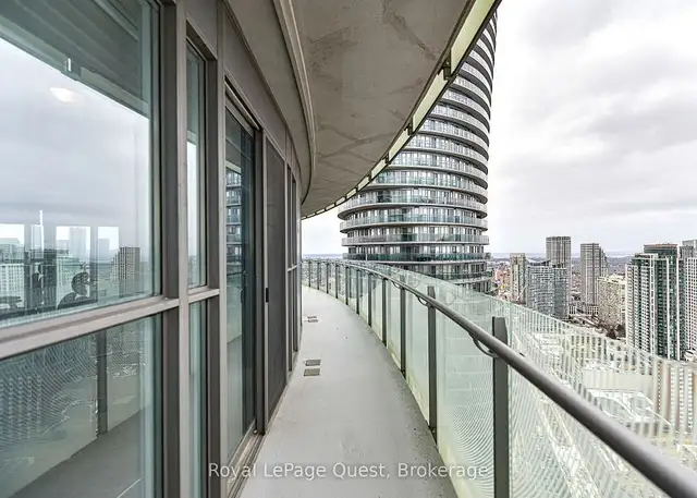 Breathtaking city views! in Houses for Sale in Mississauga / Peel Region - Image 9