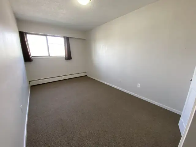 2 Bedroom 1 Bath - A/C INCLUDED starting at $1425 in Long Term Rentals in Kamloops - Image 16