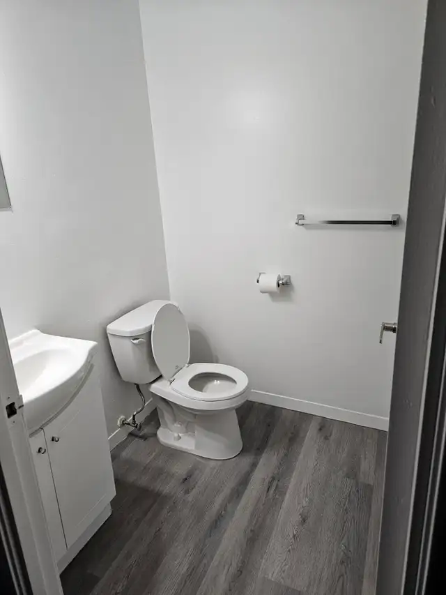 2 BEDROOM $1,595 ALL INCLUSIVE in Long Term Rentals in Sault Ste. Marie - Image 7