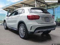 Premium Pkg | Sport Pkg (Inc. AMG Styling Pkg) | Smartphone Integration; Apple Carplay & Android Aut... (image 4)