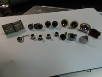 SEVERAL SETS OF CUFF LINKS AND TIE PINS WITH SCREWS