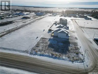 This 90' x 121' lot is located in the desirable newer area of Shellbrook. With an affordable price,...