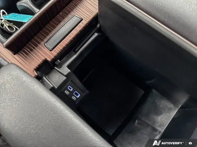 2022 Toyota Sienna LE | Cross-Traffic Alert | Heated Seats in Cars & Trucks in Tricities/Pitt/Maple - Image 27