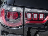 This Jeep Compass boasts a Intercooled Turbo Regular Unleaded I-4 2.0 L/122 engine powering this Aut... (image 9)