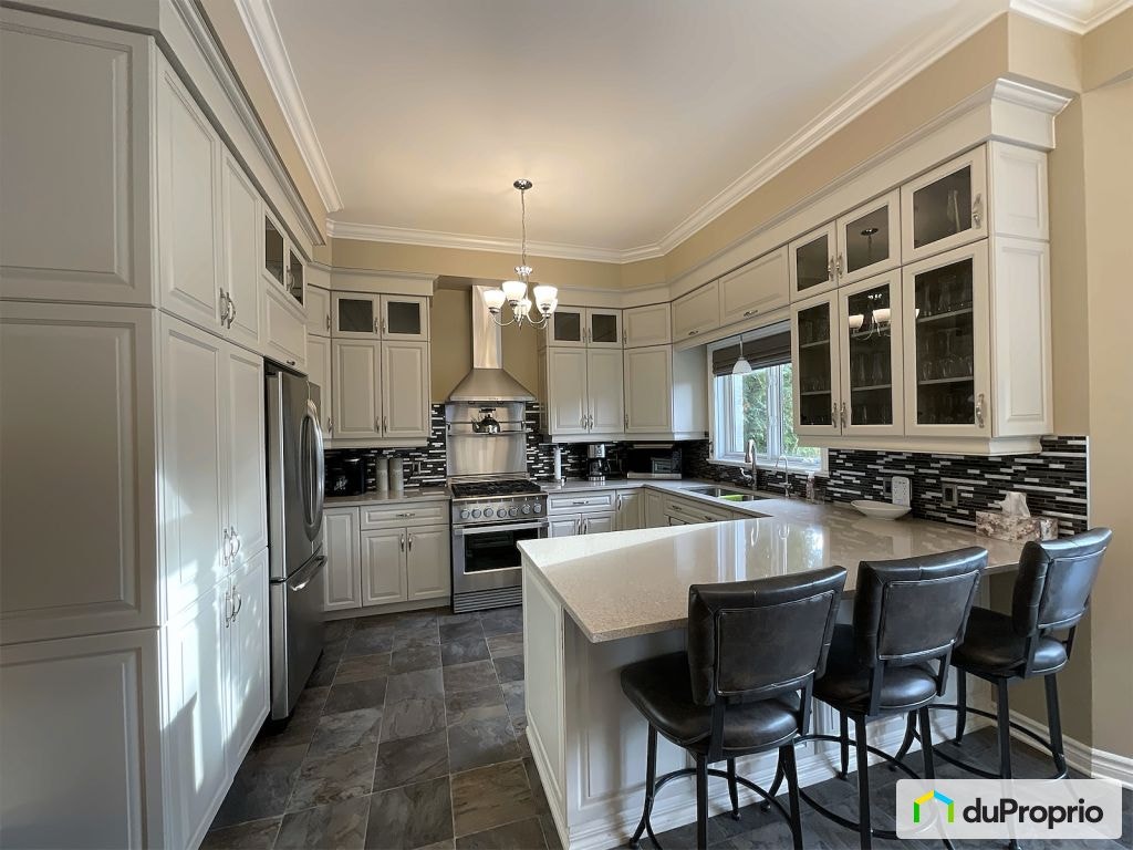 $1,325,000 - 2 Storey for sale in Riviere-Beaudette — photo 1