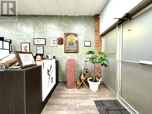 19 WOOTTEN WAY N Markham (Markham Village), Ontario in Commercial & Office Space for Rent in Markham / York Region - Image 12
