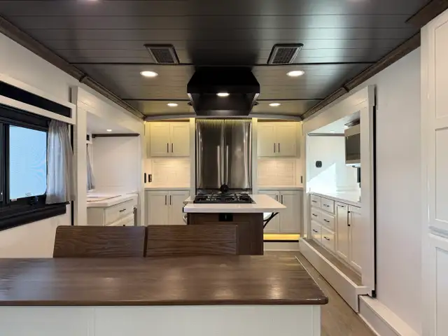 2024 Forest River RIVERSTONE 421 FK in Travel Trailers & Campers in St. Albert - Image 65