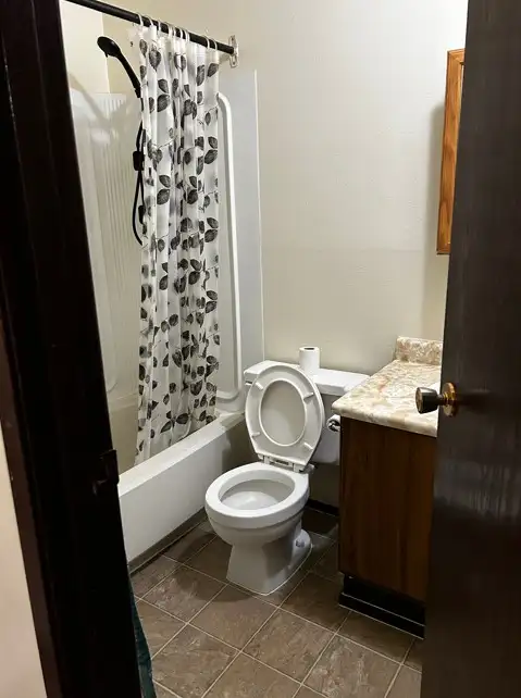 1 Bedroom 1 Bath - starting at $1395 + Senior Promo in Long Term Rentals in Terrace - Image 5