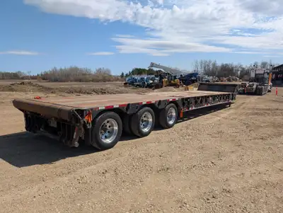 2016 Gerrys Scissor Neck 9.5 wide 50 ton Scissorneck tridem 11'6in. neck 41.5 main deck 9.5 wide dou...