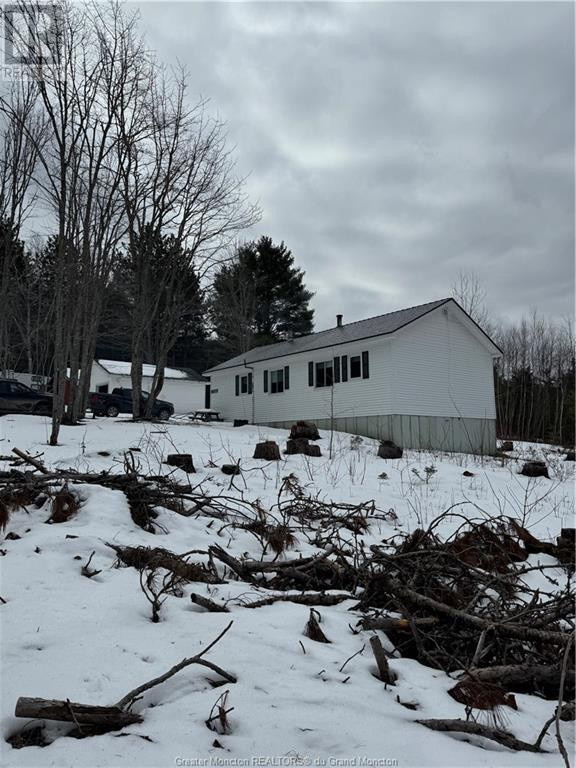Camp Marven RD Cardwell Parish, New Brunswick in Houses for Sale in Moncton - Image 4