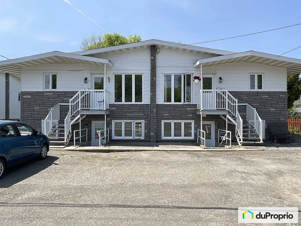 $407,000 - Quadruplex for sale in Mont-Joli — photo 1
