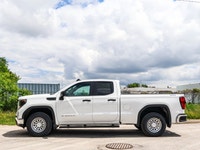 Powerful Gas V8 5.3L engine - 4x4 drive for all-weather capability - Wi-Fi hotspot for on-the-go con... (image 8)
