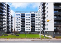 Gloucester and Mulock Apartments, 100 Gloucester St and 105 Isabella Street is located in the The Vi... (image 8)