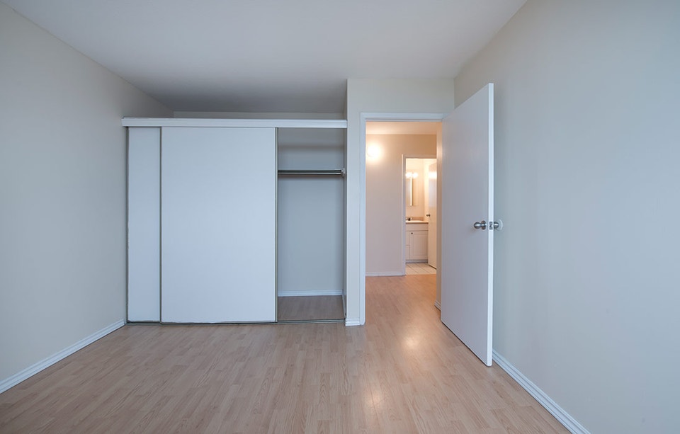 YOUR PERFECT FALL MOVE AWAITS - 2 BEDROOM APT SOUTHEND HALIFAX 5