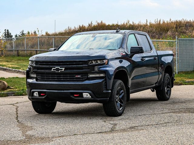 2020 Chevrolet Silverado 1500 LT Trail Boss 5.3L dans Autos et camions  à Comté de Strathcona - Image 4