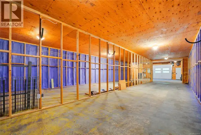 1935 waring Rd Cassidy, British Columbia in Commercial & Office Space for Sale in Nanaimo - Image 6