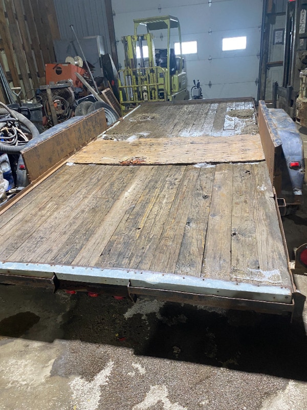 Trailer.Car Hauler / Cargo & Utility Trailers London Kijiji