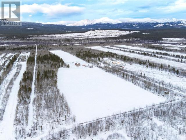 945 TAKHINI RIVER ROAD Whitehorse North, Yukon in Houses for Sale in Whitehorse - Image 3