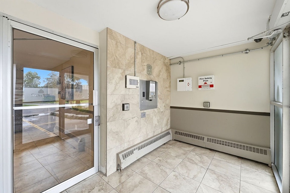 Kingsberry Towers Apartments - 1 Bedroom, 1 Bath A Apartment for 3