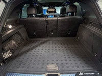 This Mercedes-Benz GLE 450 has a powerful Intercooled Turbo Gas/Electric I-6 3.0 L/183 engine poweri... (image 7)