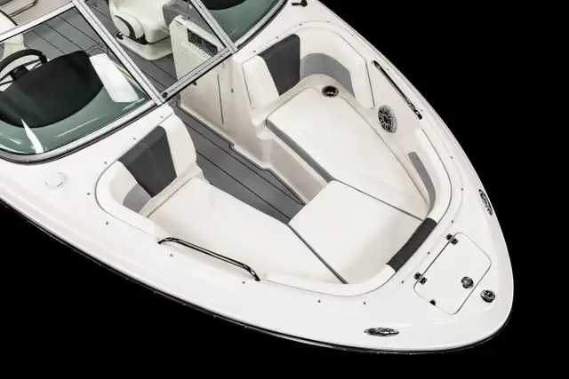 2026 Chaparral GTS 1 SURF in Powerboats & Motorboats in Kingston - Image 29