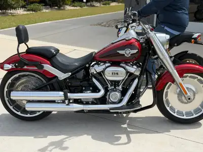 APPLY NOW: https://www.ridecollective.ca/get-pre-approved 2018 HARLEY-DAVIDSON FATBOY 114 • Milwauke...