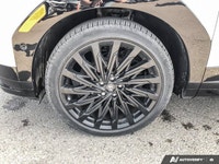 Check out this 2024 Hyundai Santa Fe Ulti Calli | AWD | Heads-up Display | Adaptive Cruise | Blindsp... (image 9)