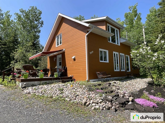 $540,000 - 1 1/2 Storey for sale in Jonquière (Lac-Kénogami) — photo 2