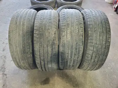 TIRES 225 65 17 Kumho Starfire Solarus All Season Tread Depth 7 7 7 8 /32nds $380 FOR THE SET