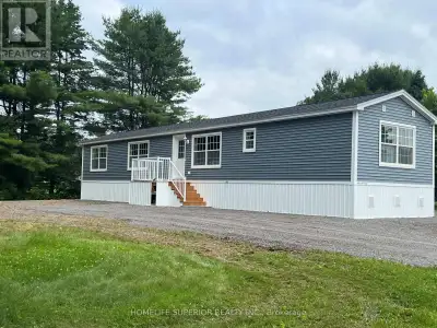 Welcome to 16 Belmont St on the highly sought after community of Sama Park! This brand new modular b...
