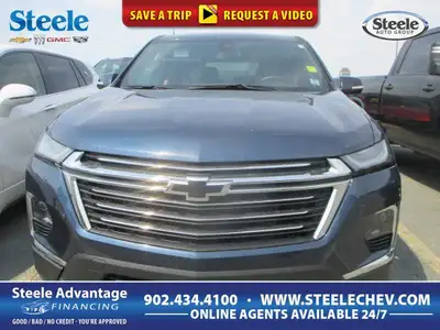 Finished in blue with a black interior, this used 2023 Chevrolet Traverse LT Cloth is a roomy midsiz...
