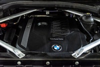 *English below* *Français:* Ce BMW X5 xDrive40i 2022, provenant d'un seul propriétaire ayant effectu... (image 8)